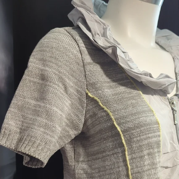 Gray Ruffled Women's Top - Picture 4 of 8